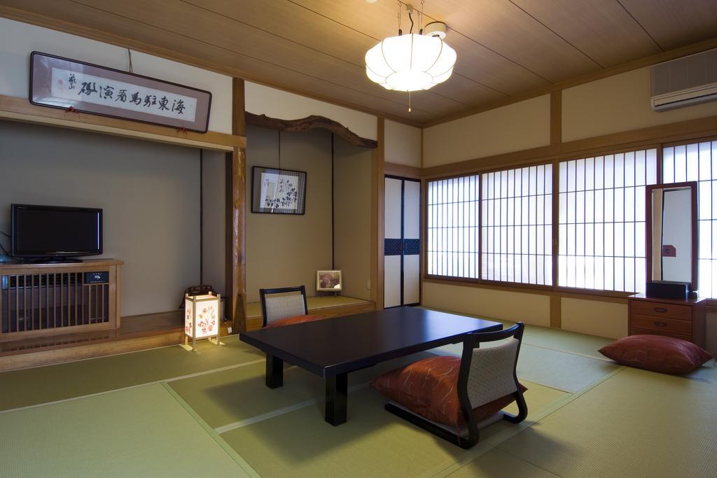 Ekinariya Ryokan Kusatsu  Kamer foto