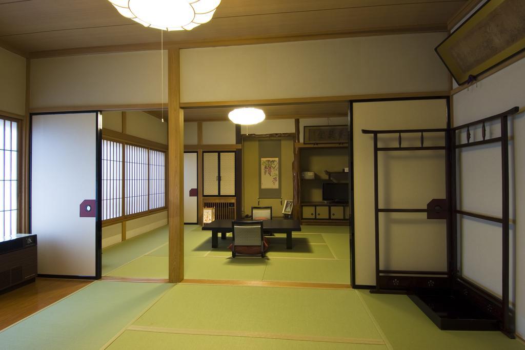 Ekinariya Ryokan Kusatsu  Kamer foto