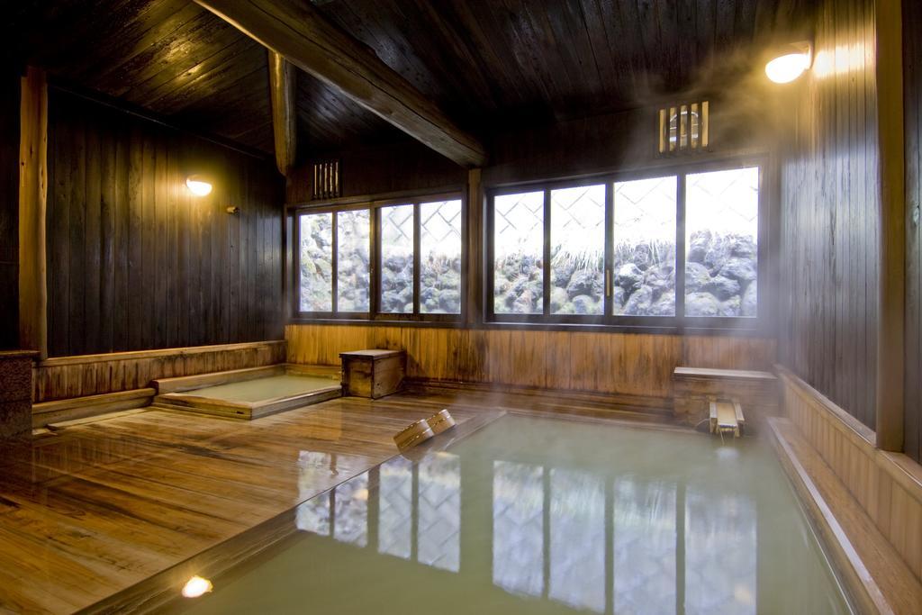 Ekinariya Ryokan Kusatsu  Buitenkant foto