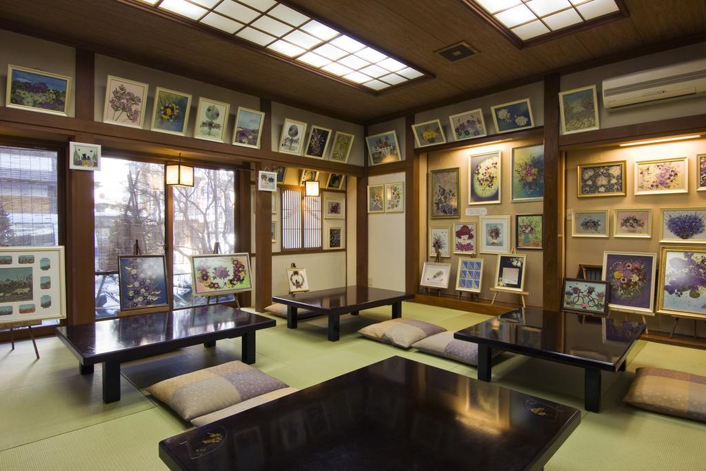 Ekinariya Ryokan Kusatsu  Buitenkant foto