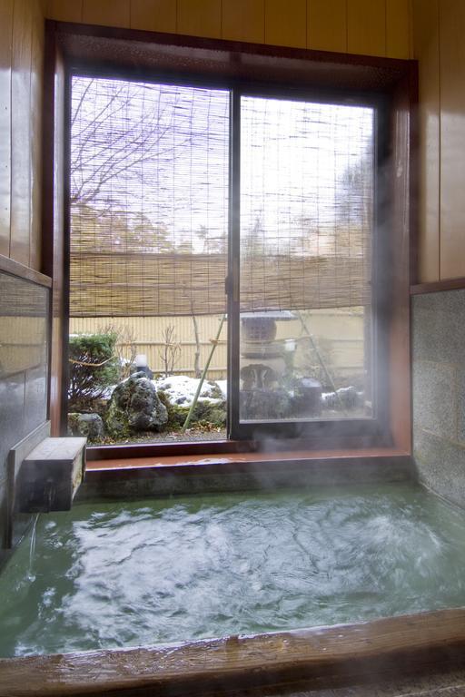 Ekinariya Ryokan Kusatsu  Buitenkant foto